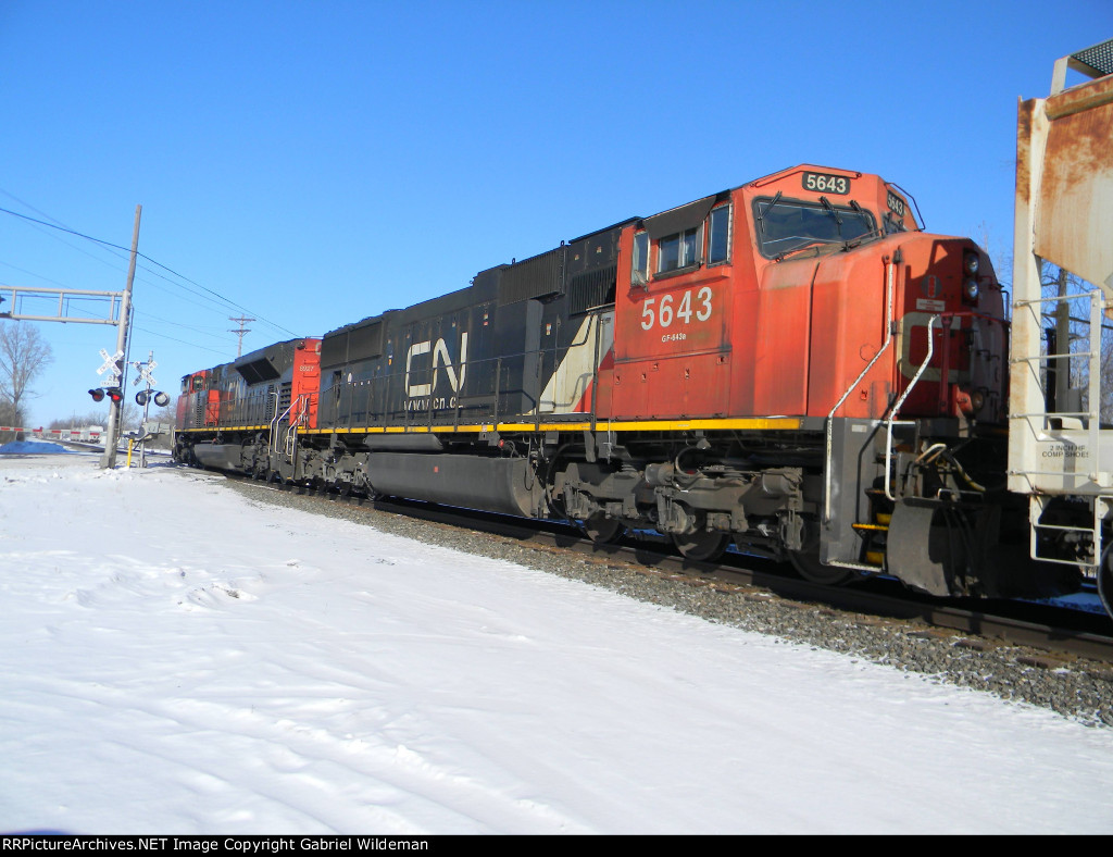 CN 5643 & CN 8927